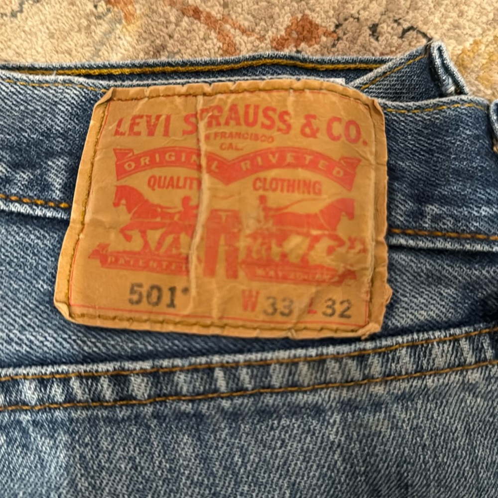Levi’s distressed jeans